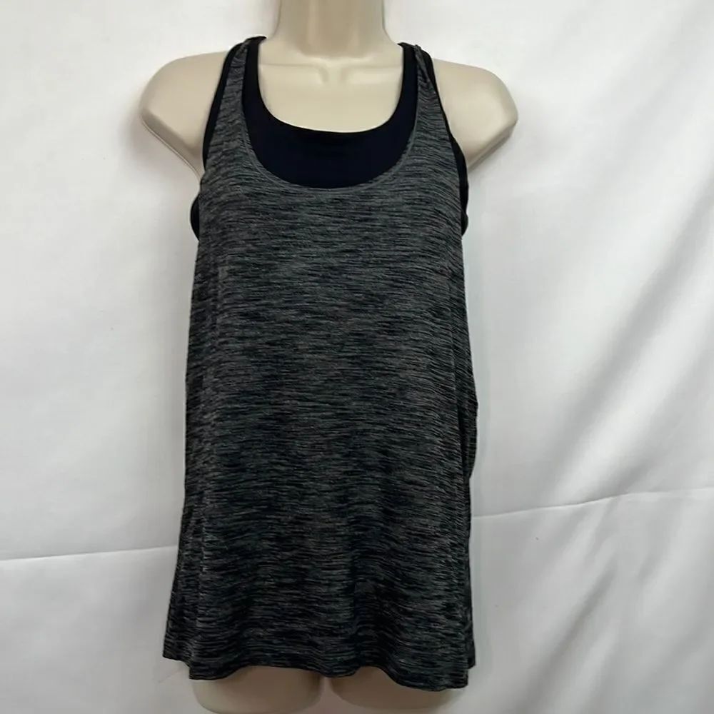 Lululemon Sports Bra and tank top in black and gray size 8 EUC